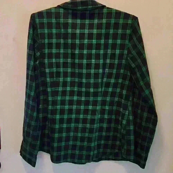 Womans size medium izod  blue and green plaid button down collared shirt - Picture 2 of 4